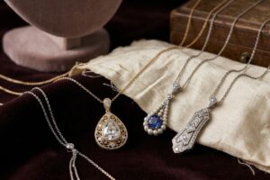 Vintage sieraden als cadeau, zo kies je een bijzonder exemplaar